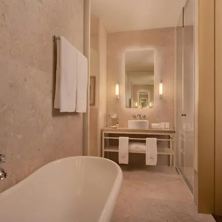 Hotel The Ivens, Autograph Collection 5*