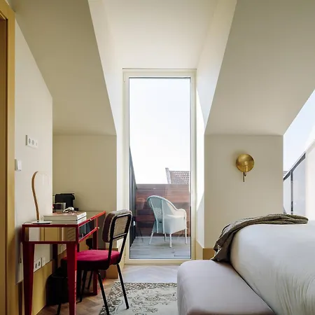 The Ivens, Autograph Collection Lisboa