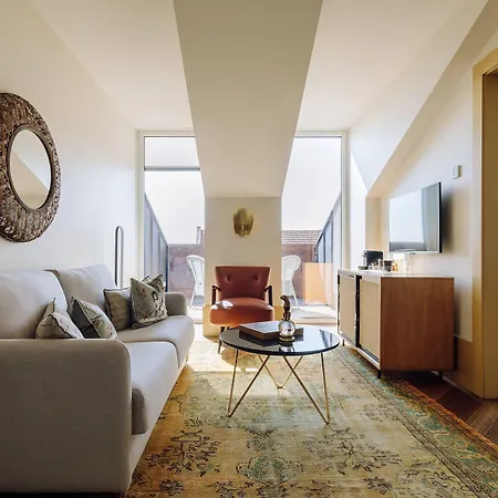 The Ivens, Autograph Collection