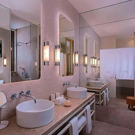 Hotel The Ivens, Autograph Collection 5*