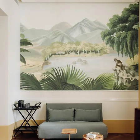 The Ivens, Autograph Collection